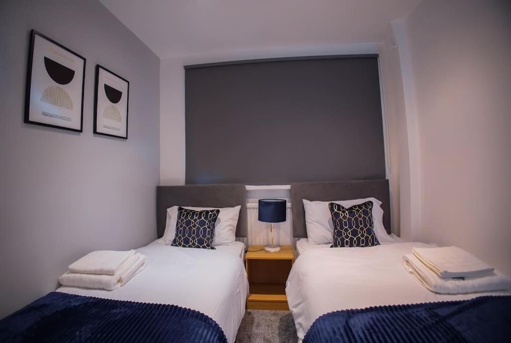 Isinmi Home - Close To Mcr City Manchester Bagian luar foto