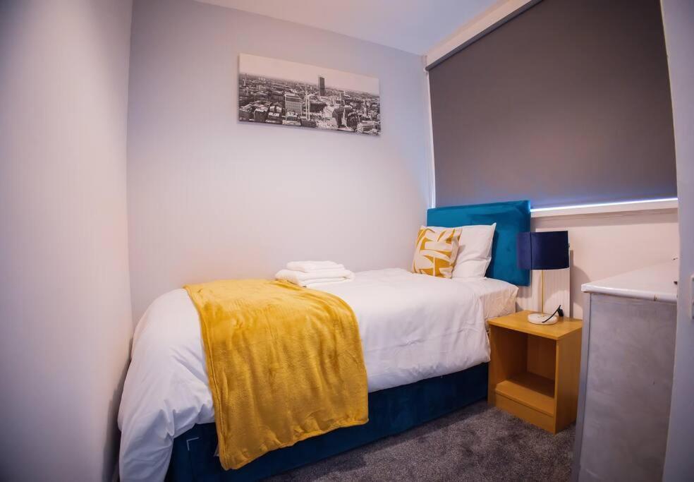 Isinmi Home - Close To Mcr City Manchester Bagian luar foto